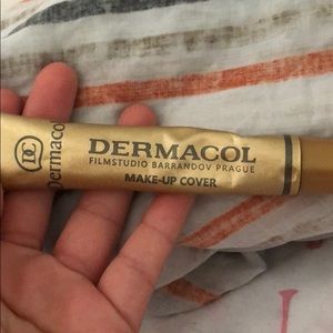 Dermacol full coverage foundation!